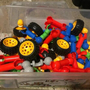 Huaker Building Blocks Set Kids Design/ Creative building Toys Learning 123 PCs